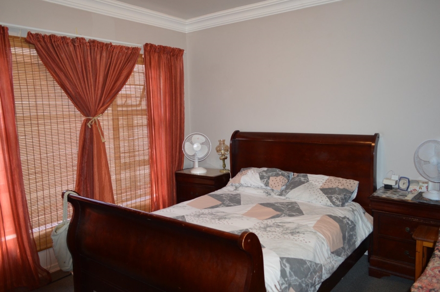 2 Bedroom Property for Sale in Flamwood North West